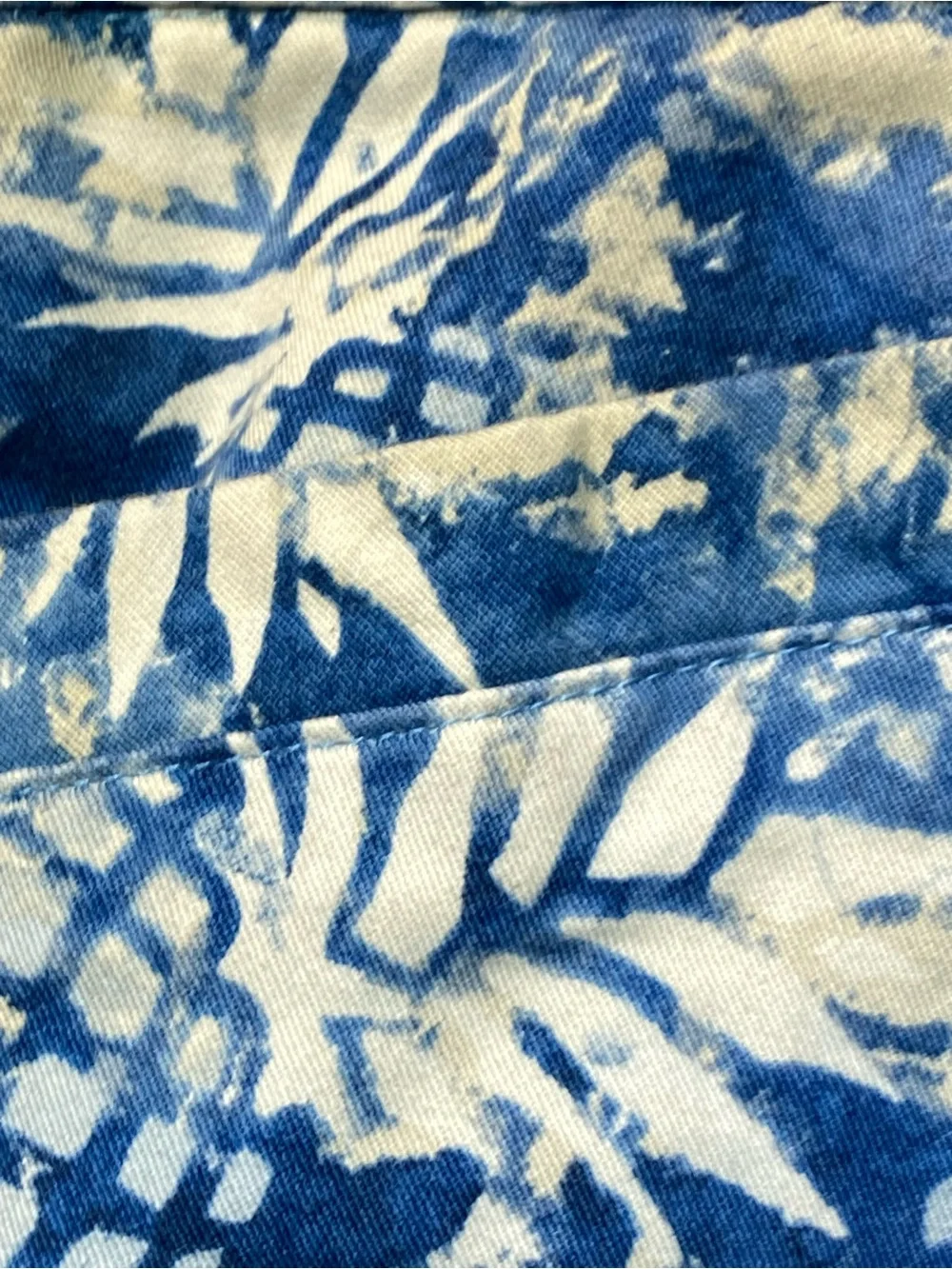 Coral Bay Blue and White Tropical Print Shorts